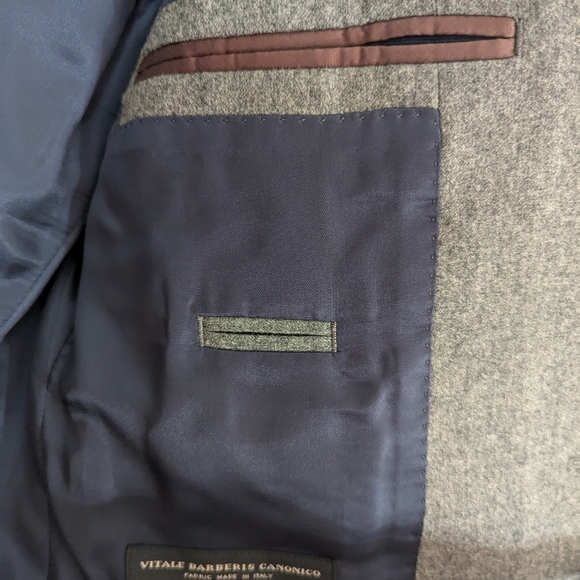 J. Crew 34S Ludlow Grey Flannel Suit Jacket (Very Good Condition) - Picture 9 of 10